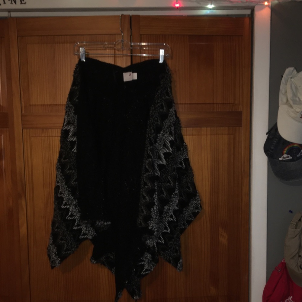 Shrug sweater
